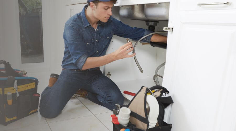 Expert burst pipe repair services in Tonganoxie, KS